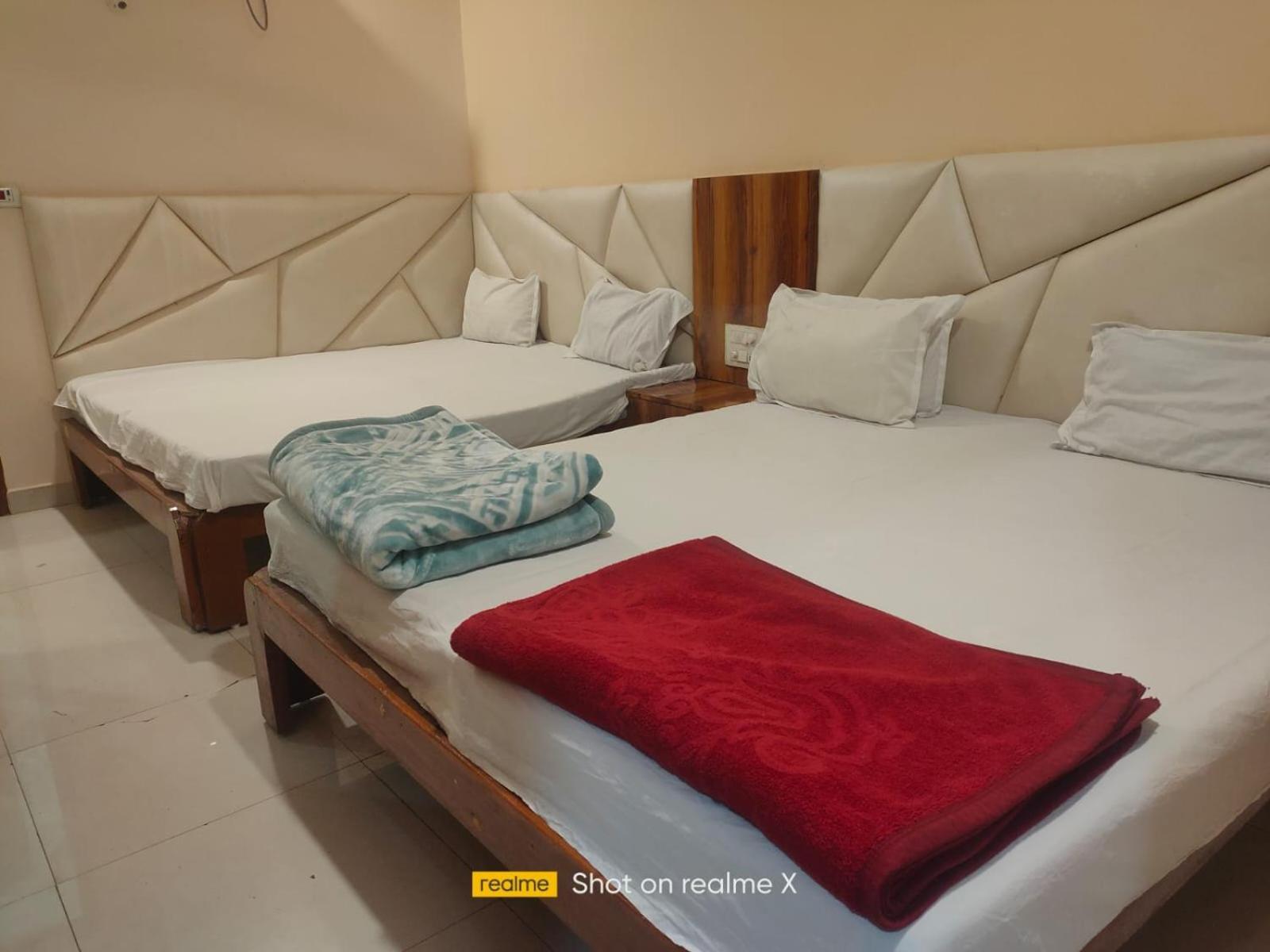Hotel Pleasure Landmark Ujjain Εξωτερικό φωτογραφία