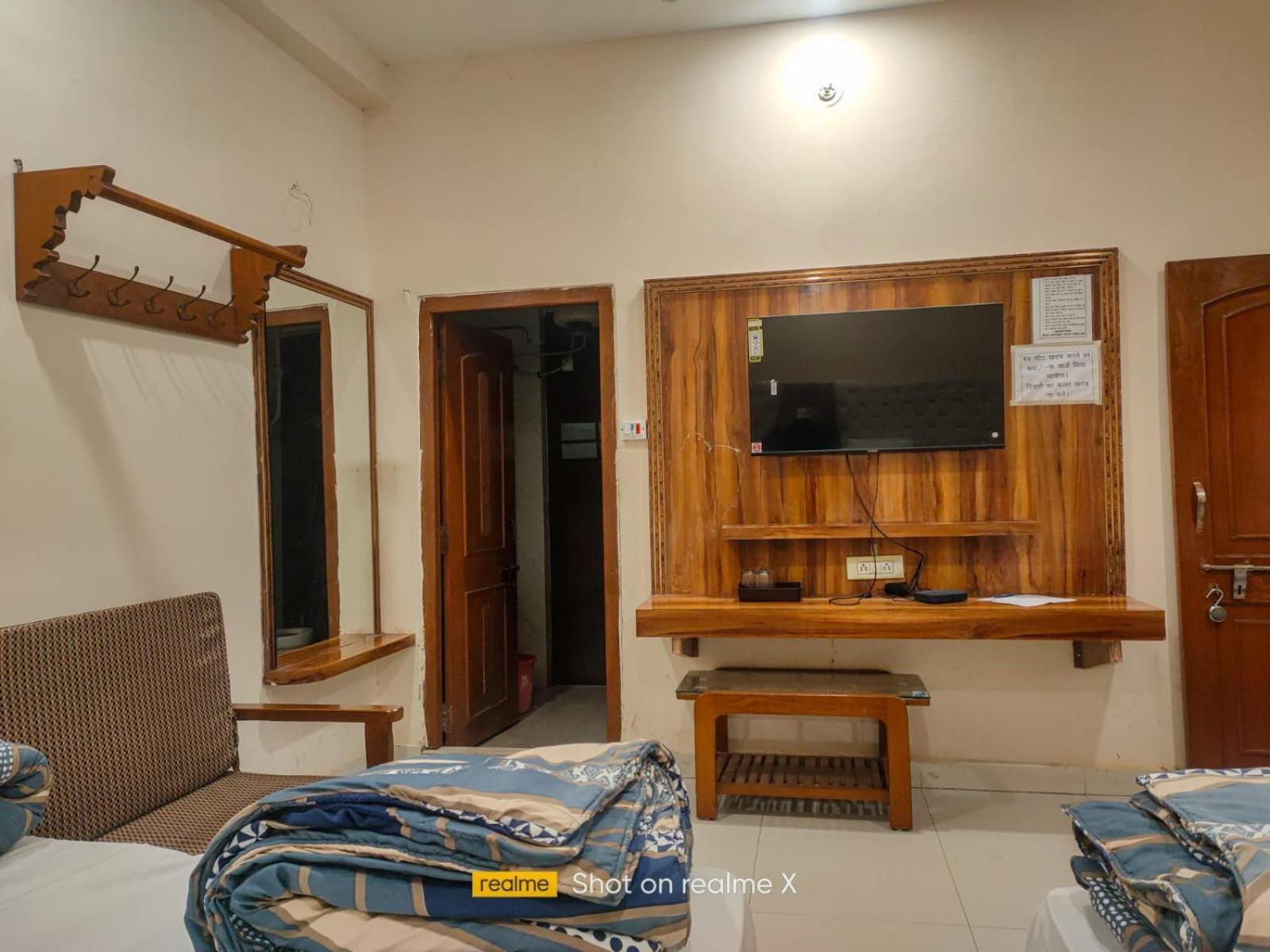 Hotel Pleasure Landmark Ujjain Εξωτερικό φωτογραφία